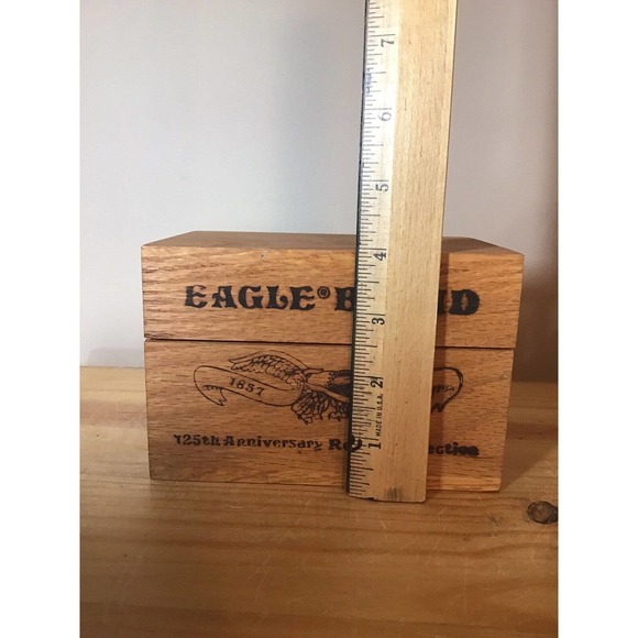 Vintage Hinged Wood Recipe Box Eagle Brand 125th Anniversary 1852-1982 - Picture 3 of 10